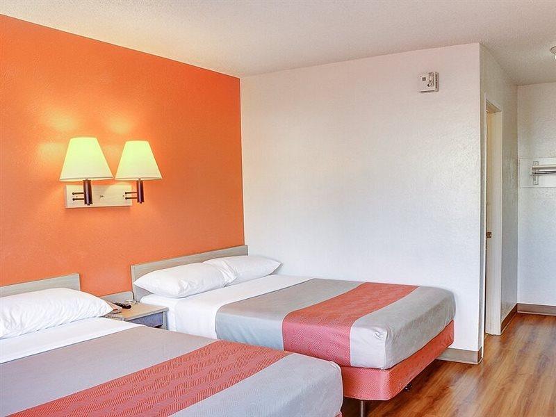 Motel 6 Santa Fe Exterior photo