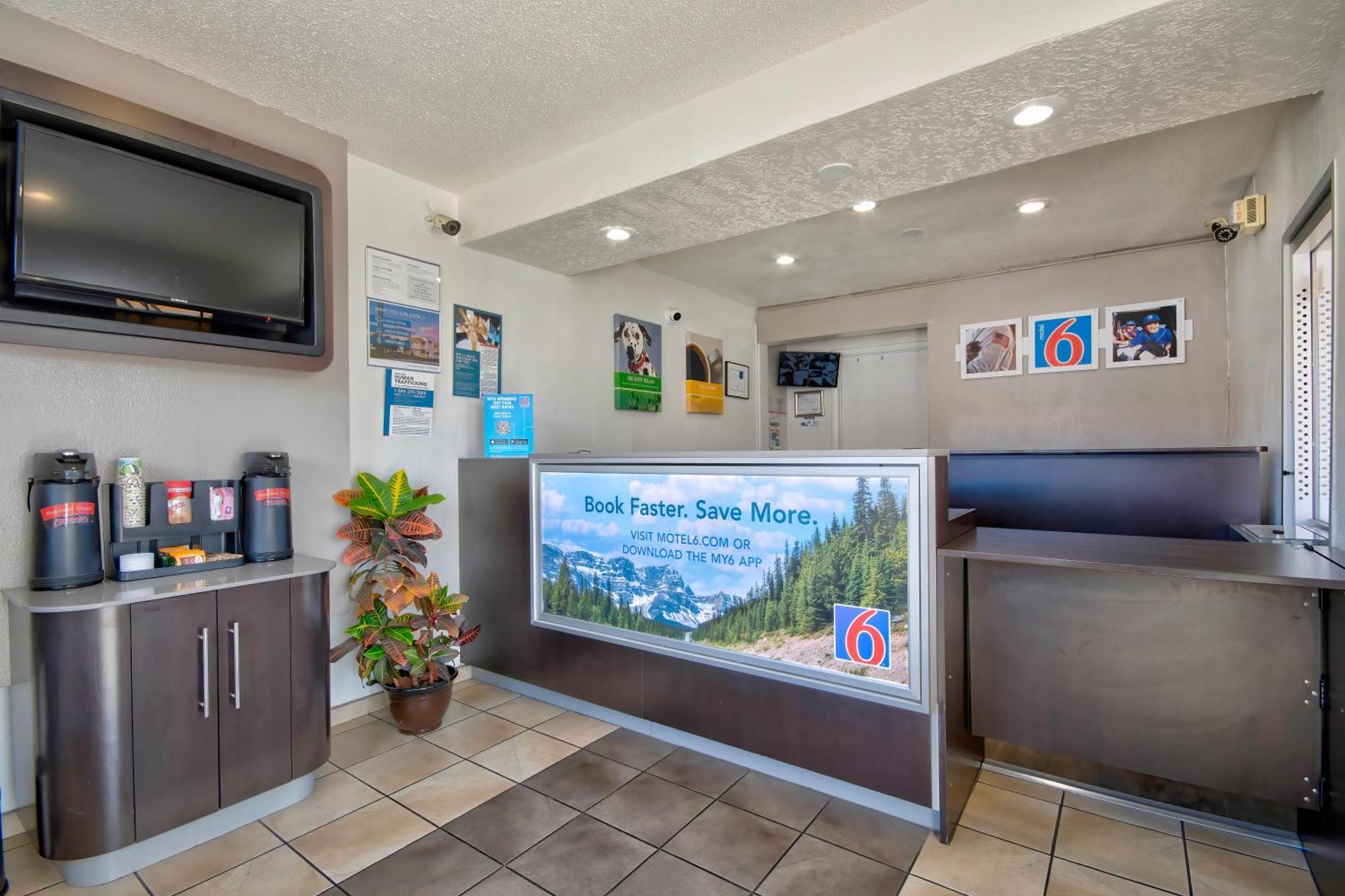Motel 6 Santa Fe Exterior photo